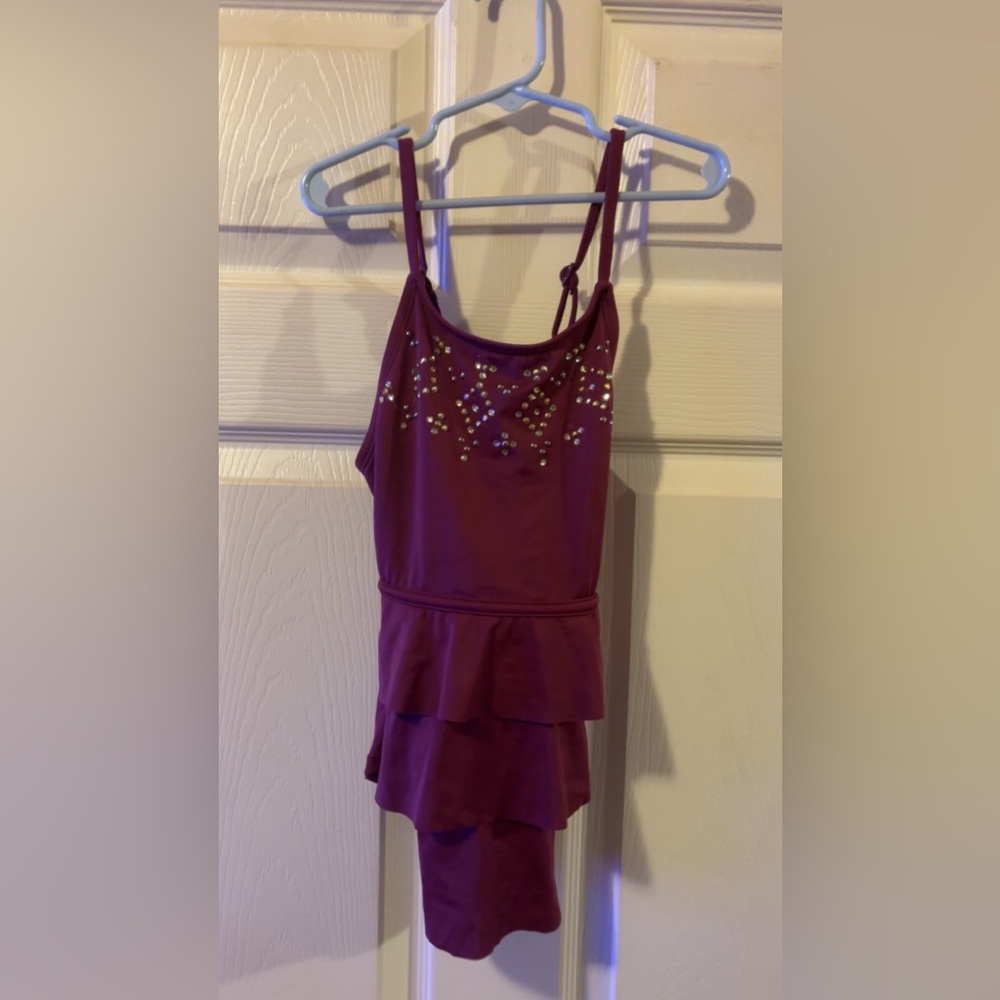 Justice girls 16 burgundy top